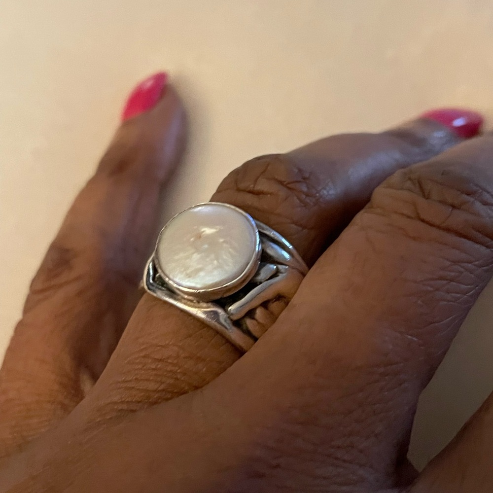 SILPADA Sterling Coin Pearl Mermaid ring EUC AUTHENTIC - Picture 2 of 8